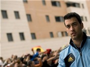 Bóng đá anh, ngoại hạng anh, lịch thi đấu euro 2012, “Busquets chơi bóng… mà không cần đến găng tay”
